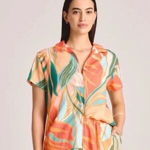 New Vitamin A swim coverup button down shirt Sz Large